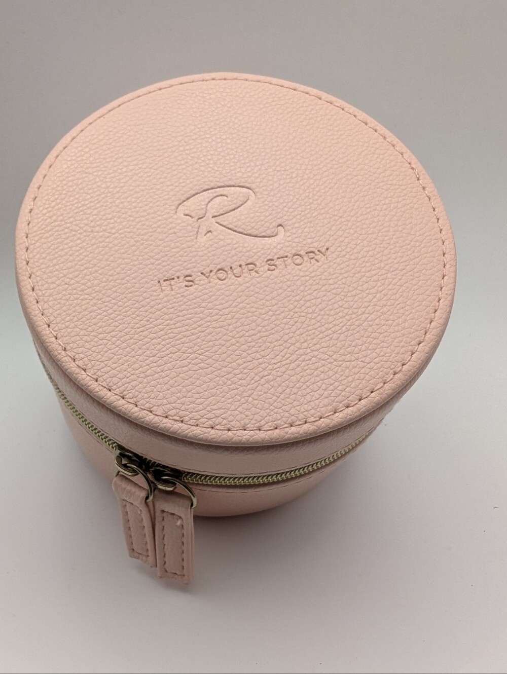 Ronaldo Designer Jewelry Round Pink Jewelry Travel Case - It's Your Story - New!